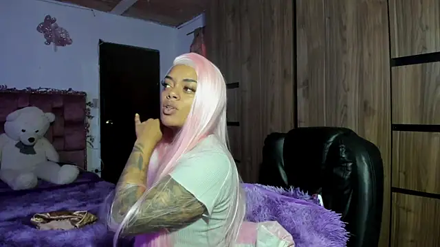 ladyrd1 online show from 8, 4, 2026