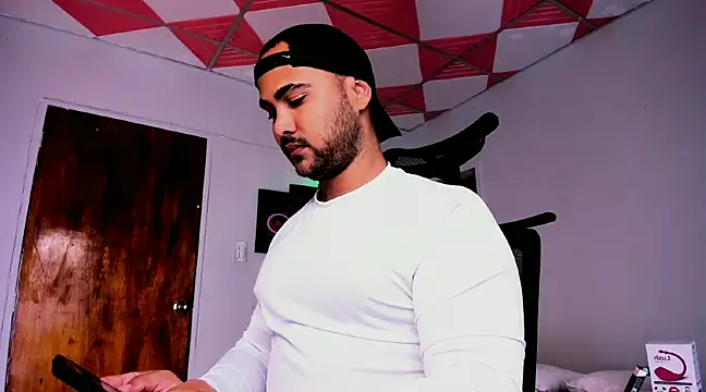 Sebas-hott online show from 31, 1, 2025