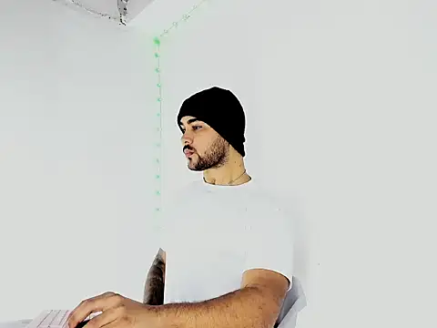 Sebas-hott online show from 19, 9, 2025