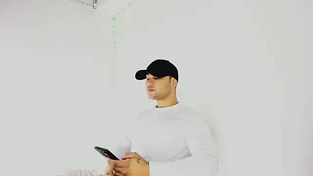 Sebas-hott online show from 25, 9, 2025