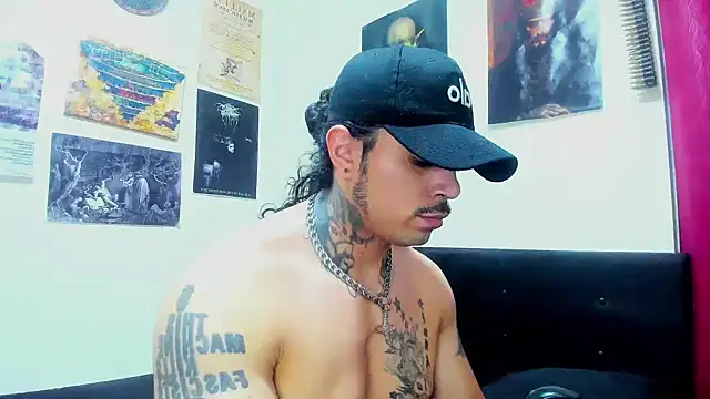 Snapshot of Van_Velckan chatting on 1, 6, 2026 Van Velckan online show from 1, 6, 2026