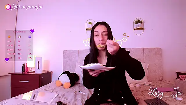 Lucy joi online show from 22, 11, 2025