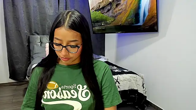 Snapshot of isa_bellaa0 chatting on 21, 12, 2024 isa bellaa0 online show from 21, 12, 2024