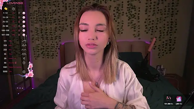 Snapshot of Teo_Rose chatting on 12, 12, 2024 Teo Rose online show from 12, 12, 2024