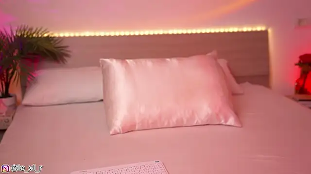 Lexi Reed online show from 22, 10, 2025