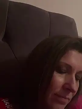 Lwhite1 online show from 8, 1, 2025