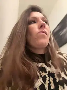 Lwhite1 online show from 30, 1, 2025