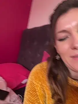 Lwhite1 online show from 14, 2, 2025