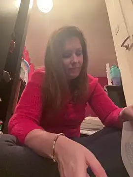 Lwhite1 online show from 19, 2, 2025