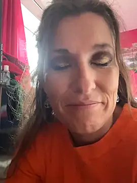 Lwhite1 online show from 8, 10, 2025