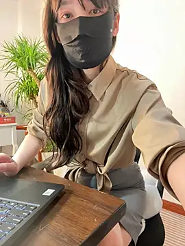 Snapshot of Annabody chatting on 4, 3, 2025 Annabody online show from 4, 3, 2025