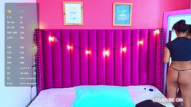 Snapshot of littleebonny chatting on 16, 12, 2024 littleebonny online show from 16, 12, 2024