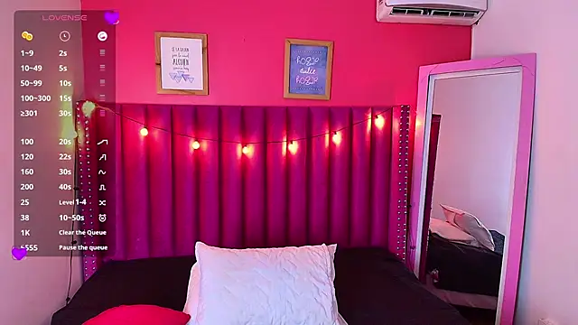 Snapshot of littleebonny chatting on 15, 1, 2025 littleebonny online show from 15, 1, 2025