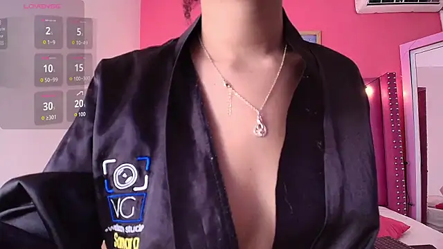 Snapshot of littleebonny chatting on 16, 1, 2025 littleebonny online show from 16, 1, 2025