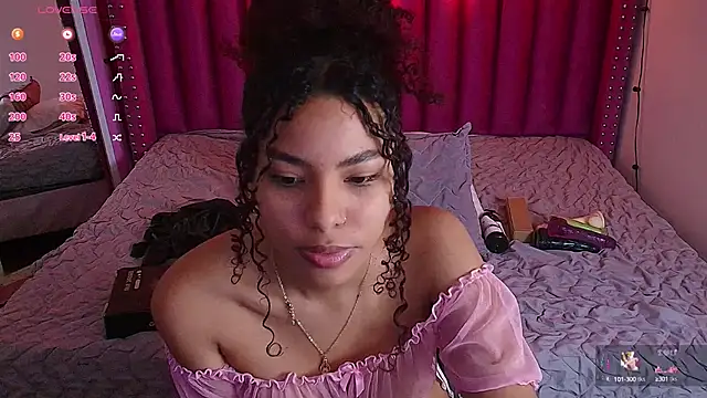 Snapshot of littleebonny chatting on 21, 1, 2025 littleebonny online show from 21, 1, 2025