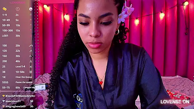 Snapshot of littleebonny chatting on 19, 2, 2025 littleebonny online show from 19, 2, 2025