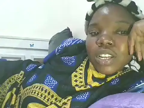 Snapshot of sweet_bigclit chatting on 24, 2, 2025 sweet bigclit online show from 24, 2, 2025