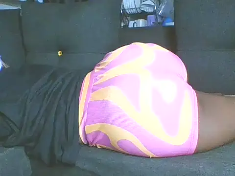 Snapshot of sweet_bigclit chatting on 29, 10, 2025 sweet bigclit online show from 29, 10, 2025