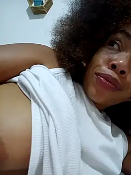 Snapshot of isabellehaynes chatting on 28, 2, 2025 isabellehaynes online show from 28, 2, 2025