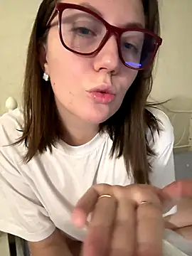 BeatriceTender online show from 19, 12, 2025