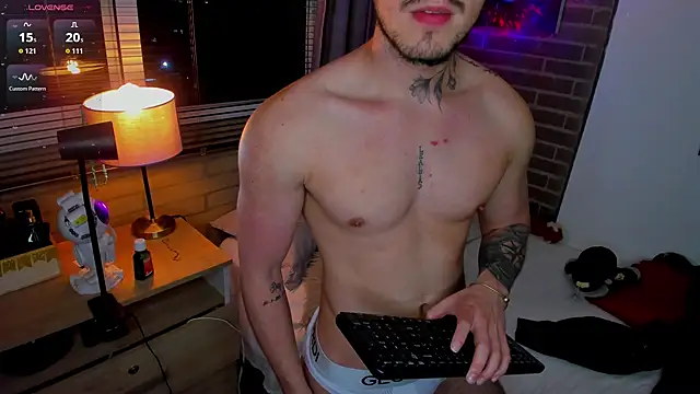 Snapshot of liam_oficial02 chatting on 30, 6, 2026 liam oficial02 online show from 30, 6, 2026