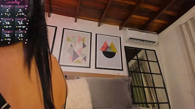 Snapshot of AgattaDuque chatting on 11, 1, 2025 AgattaDuque online show from 11, 1, 2025