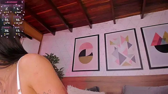 Snapshot of AgattaDuque chatting on 2, 2, 2025 AgattaDuque online show from 2, 2, 2025