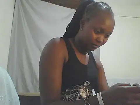 Cute tamara online show from 18, 4, 2026