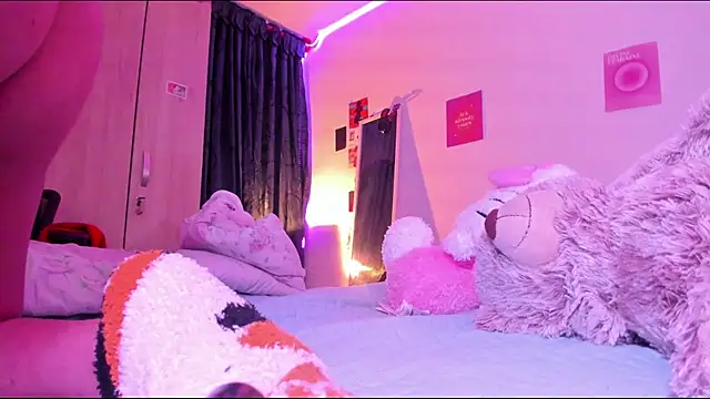 StephaniFox online show from 31, 1, 2025