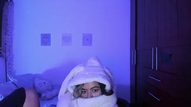 StephaniFox online show from 29, 10, 2025