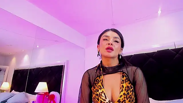 Holly Brensonexx  online show from 25, 2, 2025