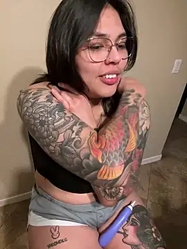 miacanela xo online show from 11, 3, 2025