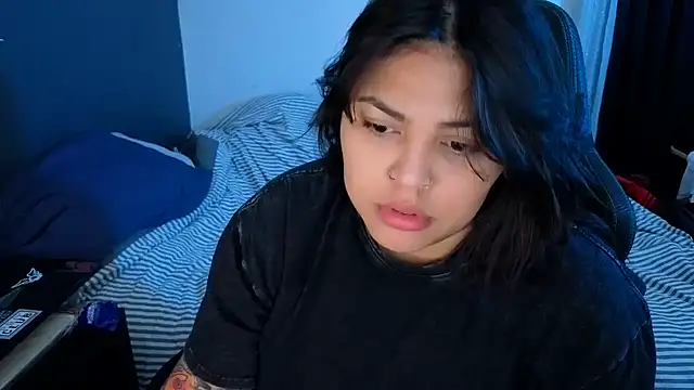 miacanela xo online show from 25, 4, 2026