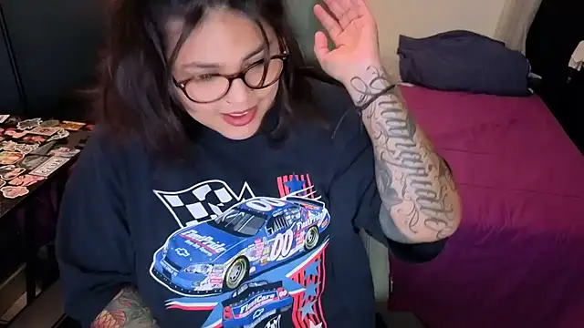 miacanela xo online show from 7, 6, 2026