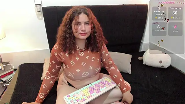 Snapshot of Manina_Molly_ chatting on 4, 10, 2025 Manina Molly  online show from 4, 10, 2025