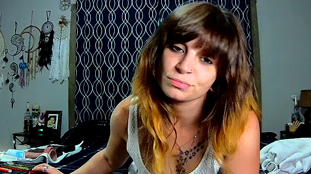 ZeelaXoXo online show from 10, 10, 2025