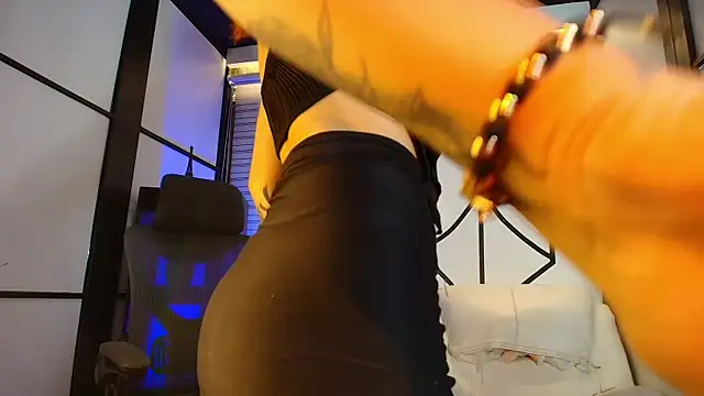 Snapshot of VictoriaRosse_ chatting on 26, 1, 2025 VictoriaRosse online show from 26, 1, 2025