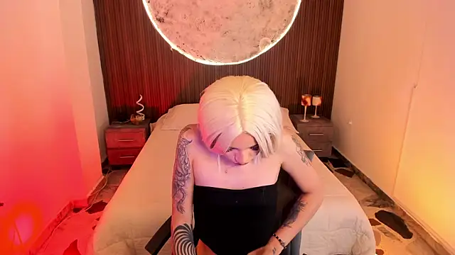 Snapshot of VictoriaRosse_ chatting on 14, 4, 2026 VictoriaRosse online show from 14, 4, 2026