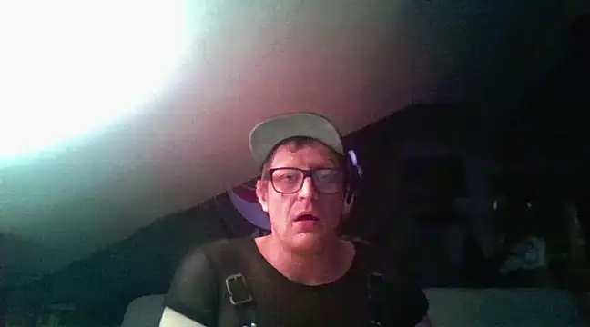 Bigthroaterboy online show from 6, 12, 2024