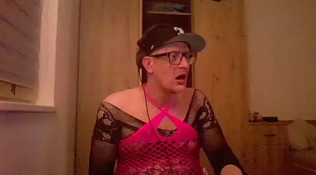 Bigthroaterboy online show from 9, 2, 2025