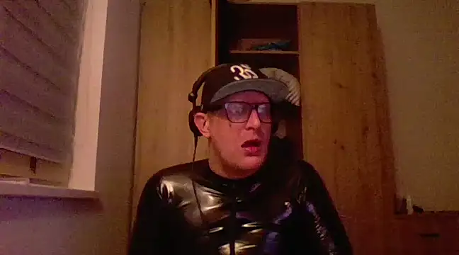 Bigthroaterboy online show from 11, 2, 2025