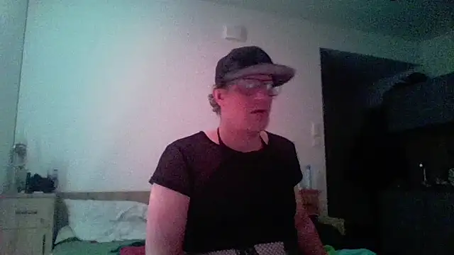 Bigthroaterboy online show from 20, 4, 2026