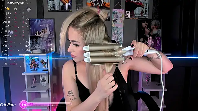 Snapshot of Ellen_Soft chatting on 4, 3, 2025 Ellen Soft online show from 4, 3, 2025