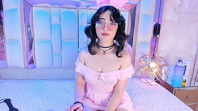 SaraMartini1 online show from 4, 10, 2025