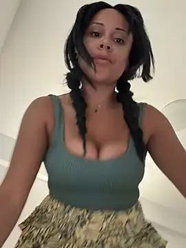 HaileyDiana online show from 24, 7, 2026