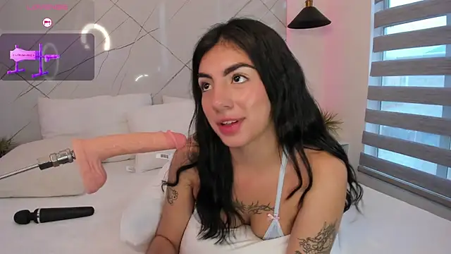 Snapshot of ANTONELLA__ROUSE_ chatting on 1, 3, 2025 ANTONELLA ROUSE online show from 1, 3, 2025