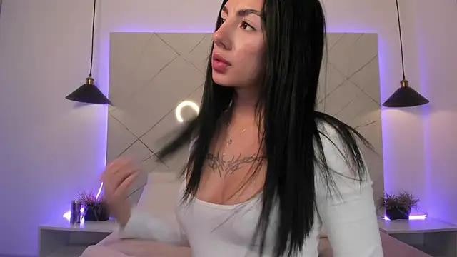 Snapshot of ANTONELLA__ROUSE_ chatting on 26, 4, 2026 ANTONELLA ROUSE online show from 26, 4, 2026
