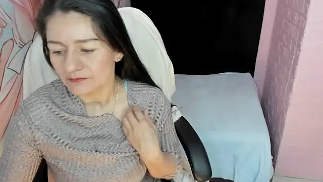 AllysonMilf69 online show from 5, 10, 2025