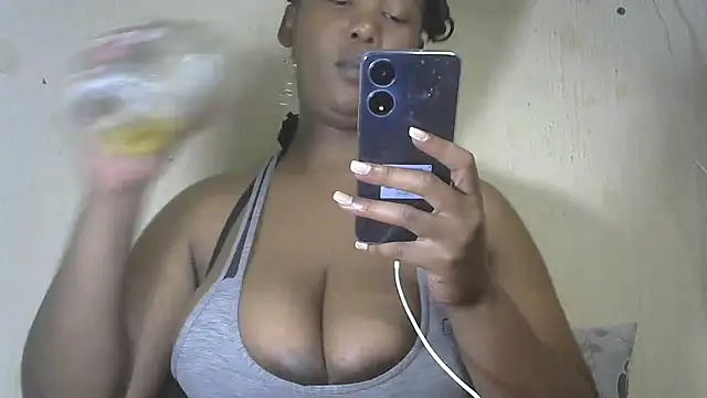 NippleMilkXx online show from 26, 12, 2024