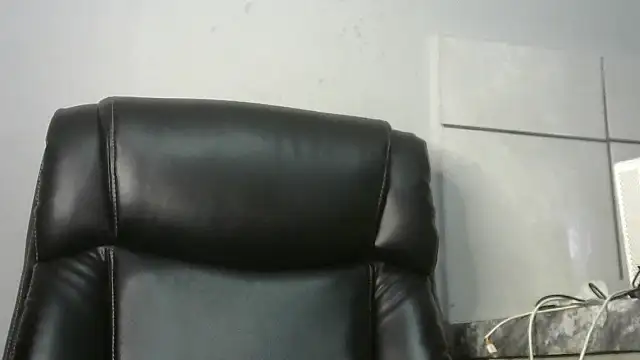 Snapshot of NippleMilkXx chatting on 1, 5, 2026 NippleMilkXx online show from 1, 5, 2026